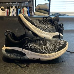 Nike joyrides